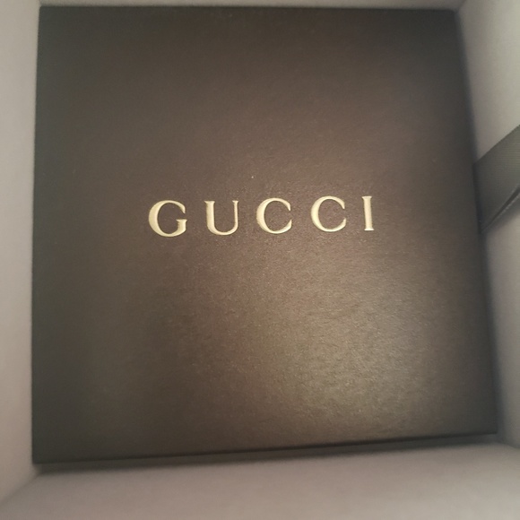 Gucci watch - Picture 3 of 6